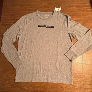 NEW Men’s American Eagle top. Heather Grey with front and back screen. Medium
